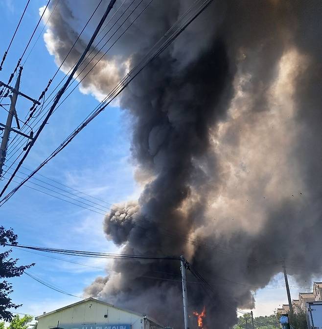 화재 현장 [경기도소방재난본부 제공. 재판매 및 DB 금지]