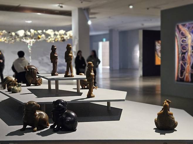 ▲ 국립현대미술관 과천관 전시 '젊은 모색 2025:지금, 여기' 전경.