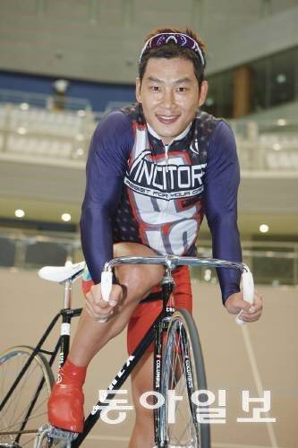 ‘경륜 황제’ 시절의 조호성의 모습. 동아일보 DB