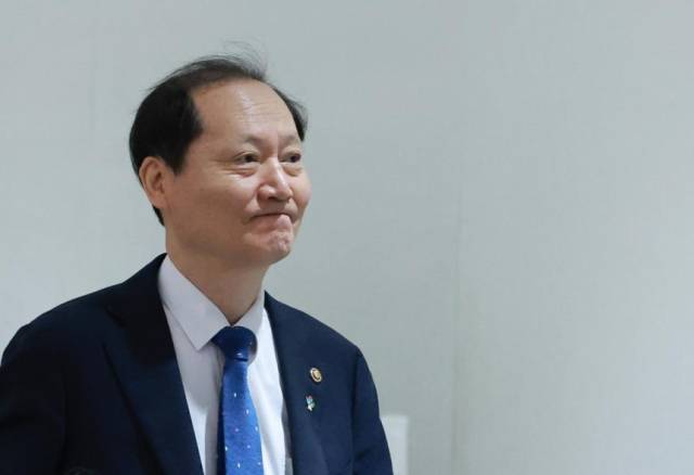 이완규 전 법제처장.