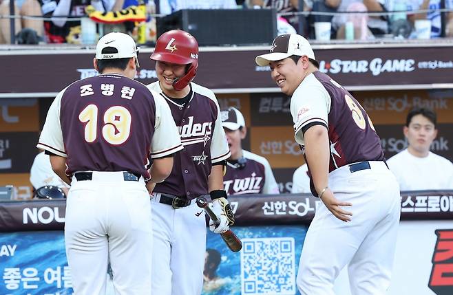 SSG 최정은 12일 대전 한화생명볼파크에서 열린 2025 올스타전에서 투수로 나서 0.1이닝 무실점으로 팬들의 눈길을 끌었다. 대전｜뉴시스