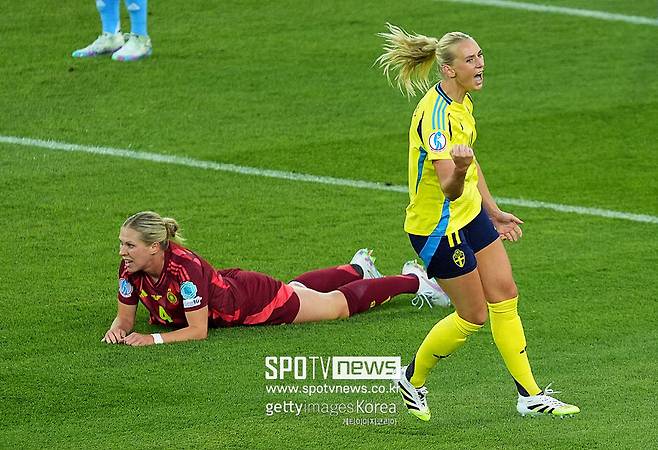 ▲ 여자 유로 역대 최다 우승팀은 독일이다. 통산 8회 우승이자 1995년부터는 6회 연속 정상을 지켰다. 그러나 2013년 대회를 끝으로 장시간 우승에 실패하며 아성이 흔들리고 있다.