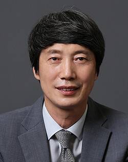 이동욱 논설주간