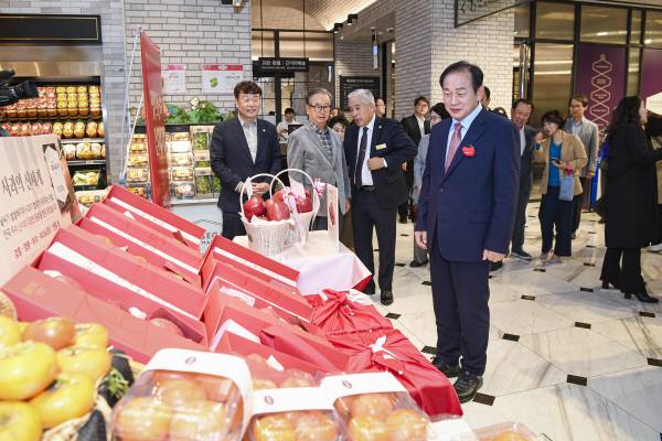 신세계백화점에 입점한 문경감홍사과.