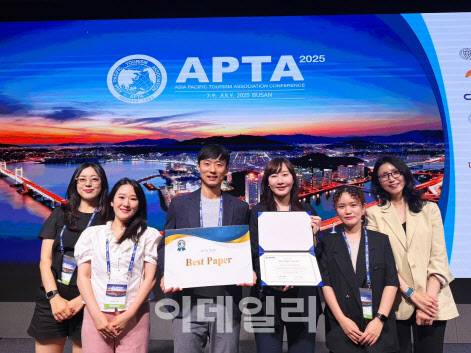 왼쪽부터, 조유정 연구원, 이정희 연구원, 신학승 교수, 이슬기 연구원, 박주란 연구원, 조지현 연구원(사진 제공=한양대)