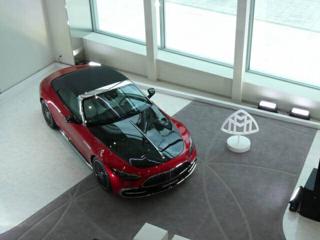 마이바흐 브랜드센터 서울에 전시된 디 올 뉴 마이바흐 SL