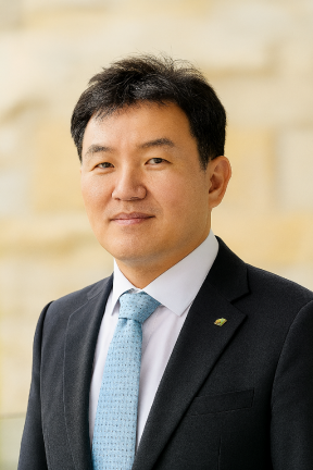 [사진=제너시스BBQ]