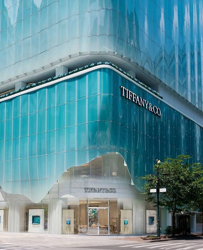 QjfMzL.jpg 도쿄 긴자 티파니앤코 조감도 - 실제 결과물