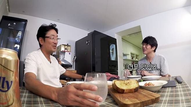 Internet_20230925_195005_18.jpeg 술을 너무 좋아해서 직접 술을 만들어버렸다는 성시경 근황 ...JPG 술을 너무 좋아해서 직접 술을 만들어버렸다는 성시경...JPG