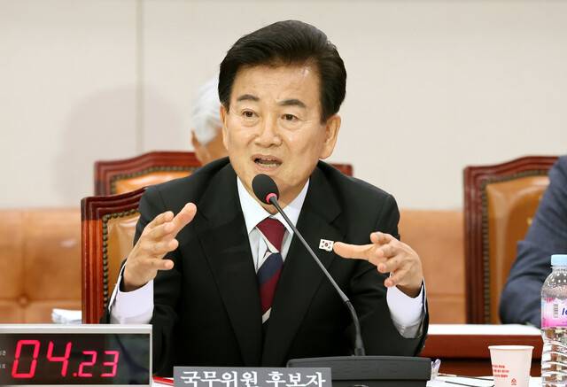 정동영 통일부 장관 후보자가 14일 국회 외교통일위원회에서 열린 인사청문회에 출석해 발언하고 있다. 김경호 선임기자 jijae@hani.co.kr