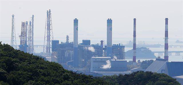 충남 대산석유화학단지. 한국일보 자료사진