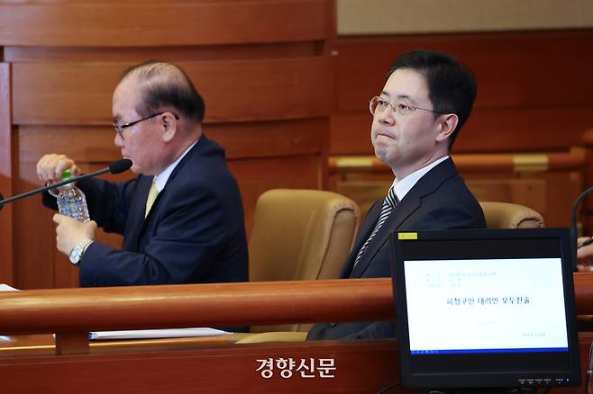 ‘고발사주’ 의혹으로 기소됐다가 무죄 판결을 확정 받은 손준성 대구고검 차장검사에 대한 탄핵심판 1차 변론기일이 지난 5월13일 오후 서울 종로구 헌법재판소에서 열려 손 검사장이 자리에 앉아 있다. 이준헌 기자