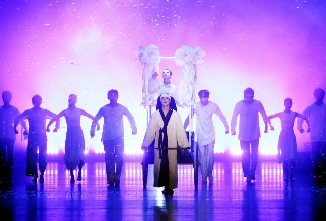 김옥련발레단 창단 30주년 기념으로 지난 6월 부산시민회관 대극장에서 선보인 '운수 좋은 날' 공연 모습. 김옥련발레단 제공