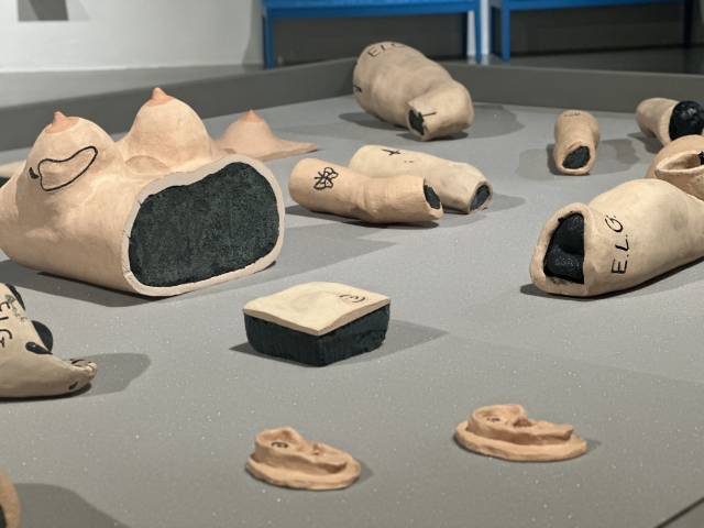 에밀리 루이스 고시오, 'E.L.G. 가족 아카이브 드로잉'(2020). 김은영 기자