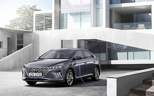 더뉴 아이오닉 하이브리드