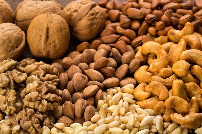 호두와 아몬드, 젓, 캐슈넛 등 견과류. [사진= 게티이미지뱅크]