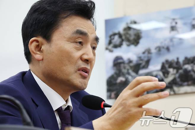 안규백 국방부 장관 후보자가 15일 오전 서울 여의도 국회 국방위원회 전체회의장에서 열린 인사청문회에 출석해 의원 질의에 답하고 있다. 2025.7.15/뉴스1 ⓒ News1 이광호 기자