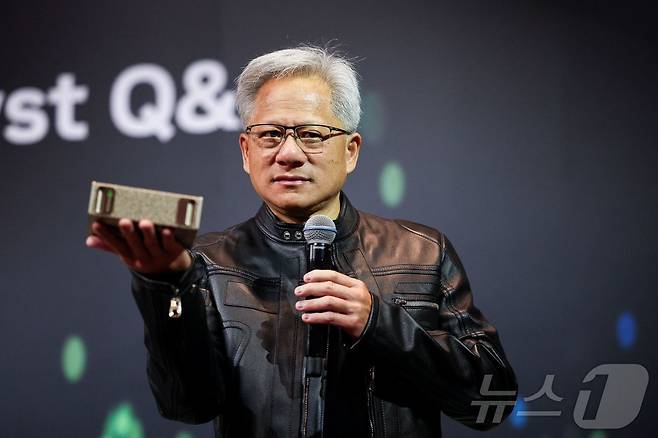 젠슨 황 엔비디아 CEO. 2025.05.22 ⓒ AFP=뉴스1 ⓒ News1 우동명 기자