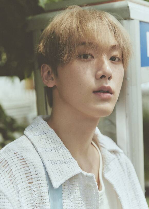 윤산하는 새 앨범에 대해 "윤산하의 앨범이지만, 저를 여기까지 이끌어준 문빈 형도 녹아 있는 앨범"이라고 말했다. /판타지오