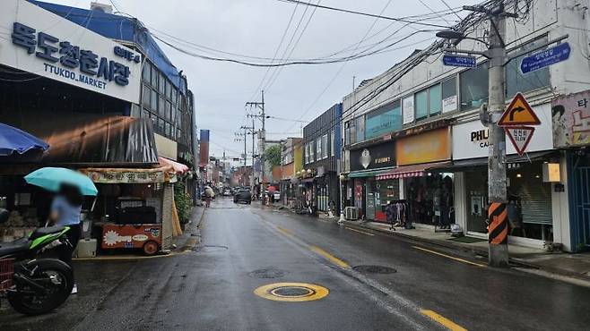 14일 성동구 성수2지구 일대에 노후 저층 건물들이 줄지어 서있다. 이지은 기자