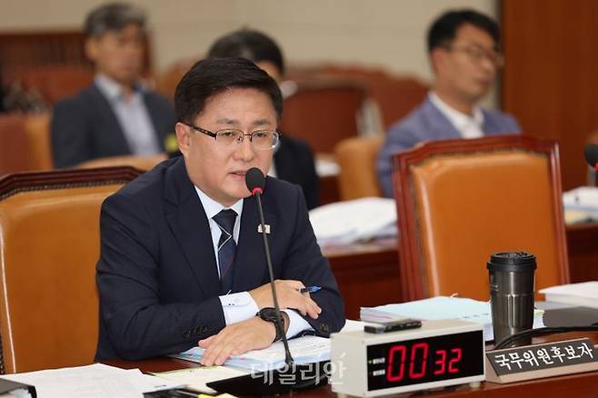 김성환 환경부 장관 후보자가 15일 서울 여의도 국회 환경노동위원회에서 열린 인사청문회에서 발언하고 있다. ⓒ뉴시스