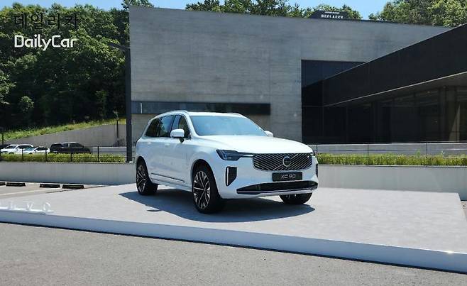 신형 볼보 XC90