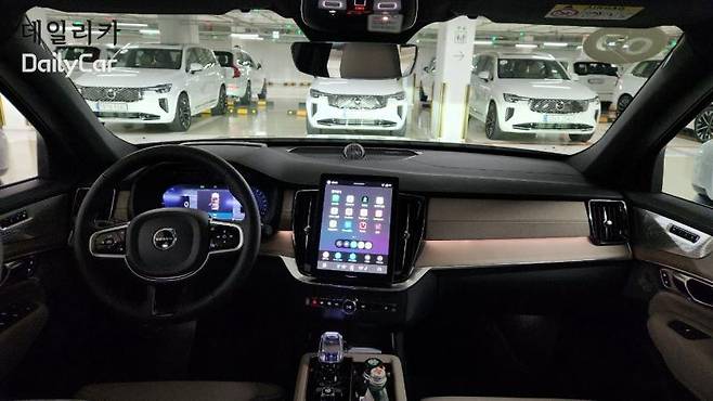 신형 볼보 XC90