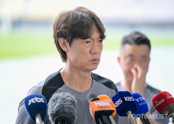 홍명보 남자 축구대표팀 감독. 서형권 기자