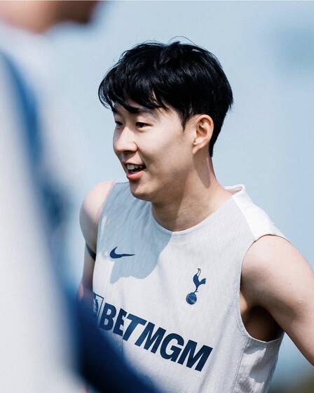 손흥민 훈련 모습. 토트넘 홋스퍼 누리집 갈무리