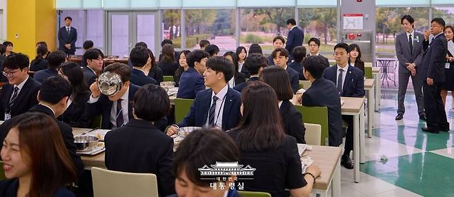 14일 충북 진천군 국가공무원 인재개발원을 방문했을 때의 이재명 대통령. 대통령실 제공