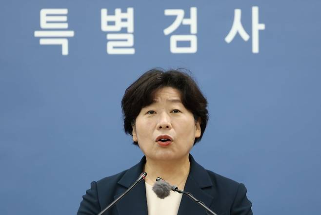'12·3 비상계엄' 관련 내란·외환 사건을 수사하는 내란특검팀 박지영 특검보가 15일 오후 서울 서초구 서울고등검찰청에 마련된 내란특검 사무실에서 정례 브리핑을 하고 있다. 사진=뉴스1
