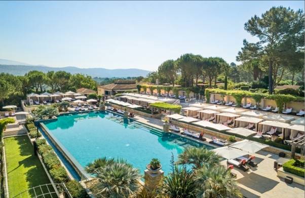 프로방스 파이옹스 언덕에 자리한 테르 블랑슈