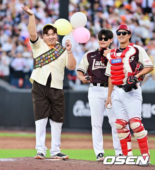 [OSEN=대전, 박준형 기자] 12일 오후 대전 한화생명볼파크에서 2025 신한 SOL뱅크 KBO 올스타전이 열렸다.13년 만에 대전에서 열리는 KBO 올스타전은 드림 올스타와 나눔올스타 대표로 나선 총 30명의 선수가 치열한 승부를 펼친다.4회말 SSG 이로운이 마운드에 오르고 있다.  2025.07.12 / soul1014@osen.co.kr