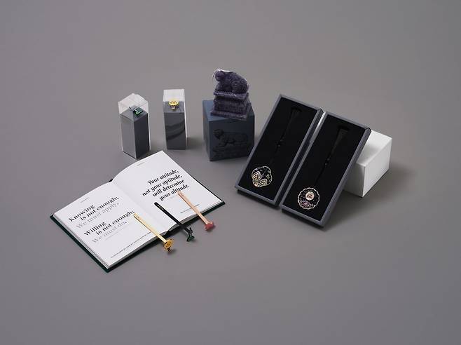 서울관광재단의 ‘서울 마이소울 샵’이 공개한 2025 서울굿즈 신제품 중 ‘서울 시그니처’ 라인        사진제공｜서울관광재단