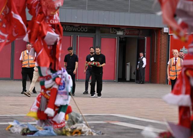 안필드를 찾은 루벤 아모림 감독과 맨유 선수들. /사진=리버풀 홈페이지