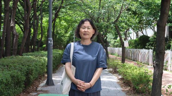 지난 12일 부산에서 김성리 전 인제대학교 의예과 교수를 만났다. 그는 지난해 산청·함양 민간인 학살 사건 연구 논문을 두 편 발표했다. /최환석 기자