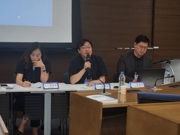 세션2 토론자 성균관대학교 전희정 교수 국립경국대학교 송석현 네브라스카대학교 남윤우