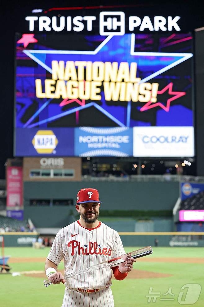 필라델피아 필리스의 카일 슈와버가 16일(한국시간) 열린 2025 메이저리그 올스타전에서 최우수선수(MVP)로 선정됐다. ⓒ AFP=뉴스1