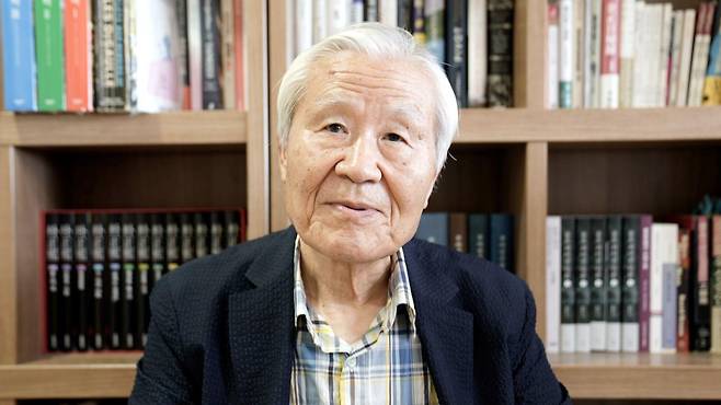 조갑제 조갑제닷컴 대표는 김재규가 민주주의에 대한 고민을 행동으로 보여준 흔적이 많이 보이지 않는다고 지적한다