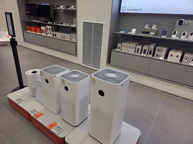 15일 오후 서울 여의도 IFC 몰에 위치한 샤오미 매장. 공기청정기가 진열된 모습.ⓒ임채현 기자