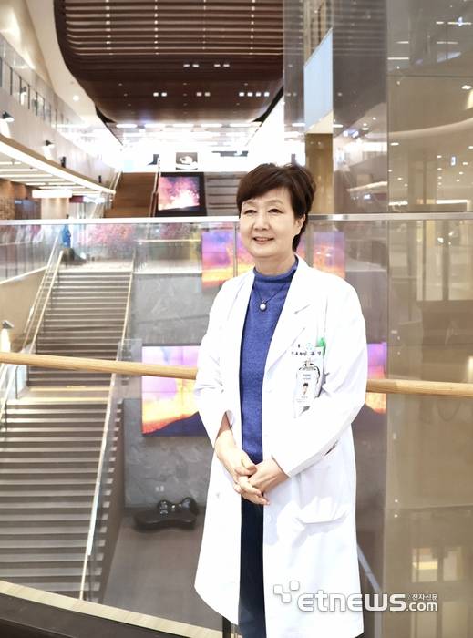 유경하 이화여자대학교 의무부총장 겸 의료원장