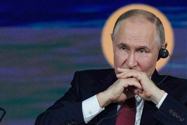 블라디미르 푸틴 러시아 대통령이 지난달 20일 상트페테르부르크 국제경제포럼에 참석하고 있다. 상트페테르부르크=AP 뉴시스