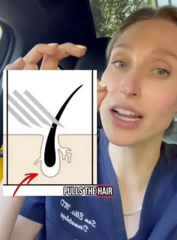 다중날 제모기를 사용하면 각질층이 손상돼 인그로운 헤어가 발생할 수 있다./사진=뉴욕포스트