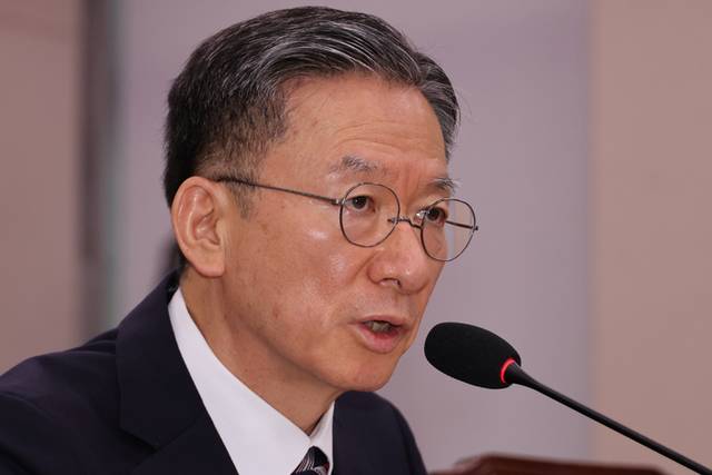 ▲ 정성호 법무부 장관 후보자가 16일 국회 법제사법위원회에서 열린 인사청문회에서 위원 질의에 답변하고 있다. 연합뉴스