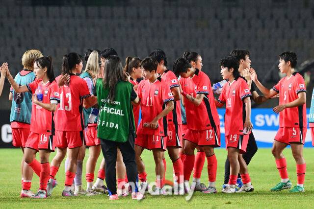 대한민국 여자축구대표팀이 13일 오후 경기도 화성시종합경기타운 주경기장에서 진행된 2025년 동아시아축구연맹(EAFF) E-1 챔피언십(동아시안컵) 일본과의 경기에서 1-1 무승부를 기록했다./마이데일리 DB
