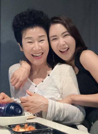 김윤경 소셜미디어