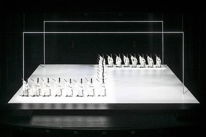 서울시무용단 '일무' 공연 장면. (사진=세종문화회관 제공) *재판매 및 DB 금지