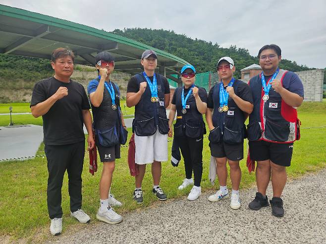 울산 북구청 사격팀이 7월 11일부터 15일까지 열린 제55회 봉황기 전국사격대회에서 금메달 2개, 은메달 2개를 획득했다. 북구청 제공