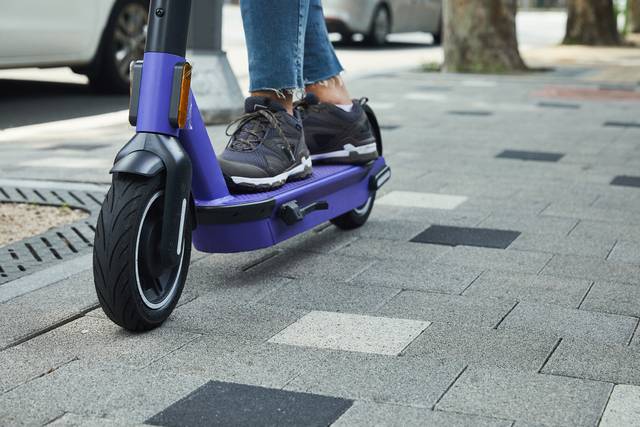 2020년부터 2024년까지 리튬이온배터리 관련 화재가 총 678건 발생했고, 이 중 전동킥보드 관련 화재가 485건으로 가장 많았다. 사진은 기사의 특정 사실과 관련 없음. 게티이미지뱅크