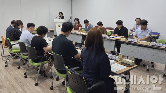 ▲광주광역시(시장 강기정)가는 최근 보육정책위원회를 열어 어린이집 보육료 지원단가등을 논의하고 있다.ⓒ광주광역시